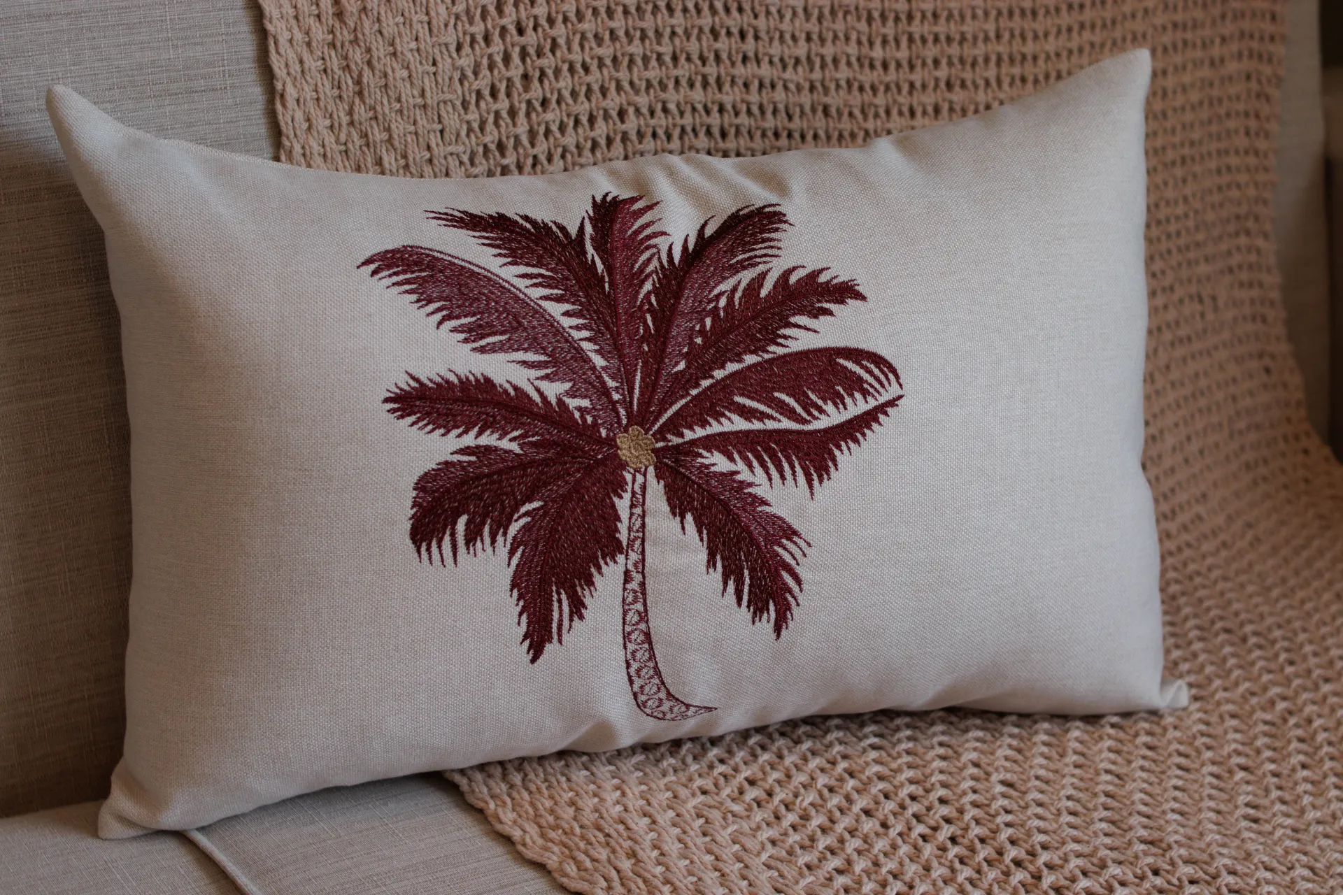 Capa Baguete Bordada Coqueiro Marsala