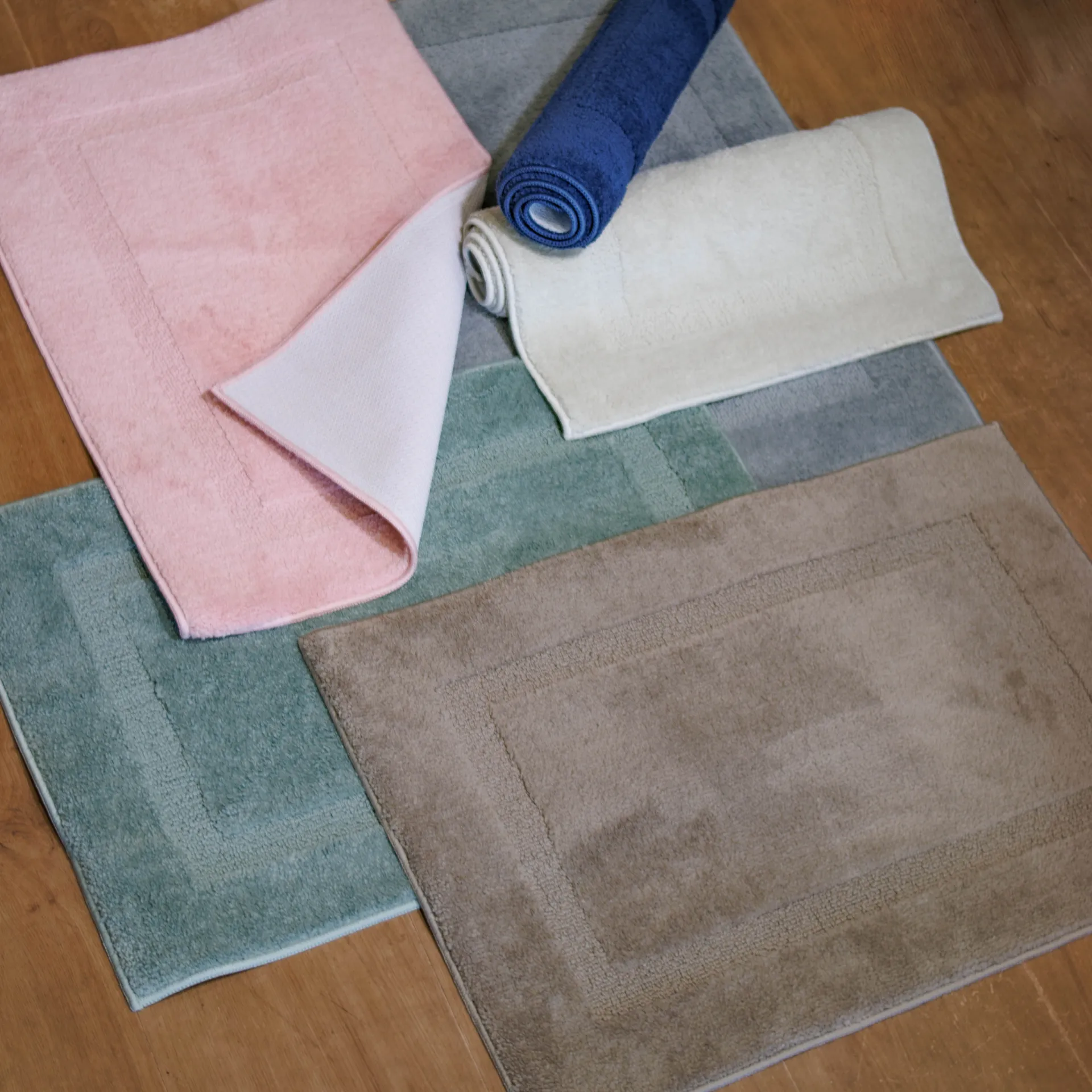 TAPETE ATHENAS 45CM X 1M - AZUL